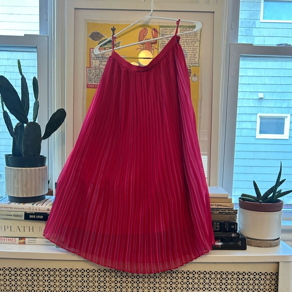 Pleated red + pink midi skirt (Warehouse | US8)